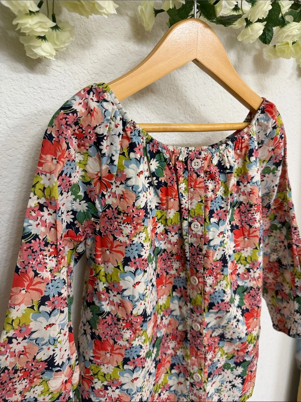 GAP • Wide Neck Cotton Floral Blouse in Colorful Print with 3/4 Balloon Sleeves